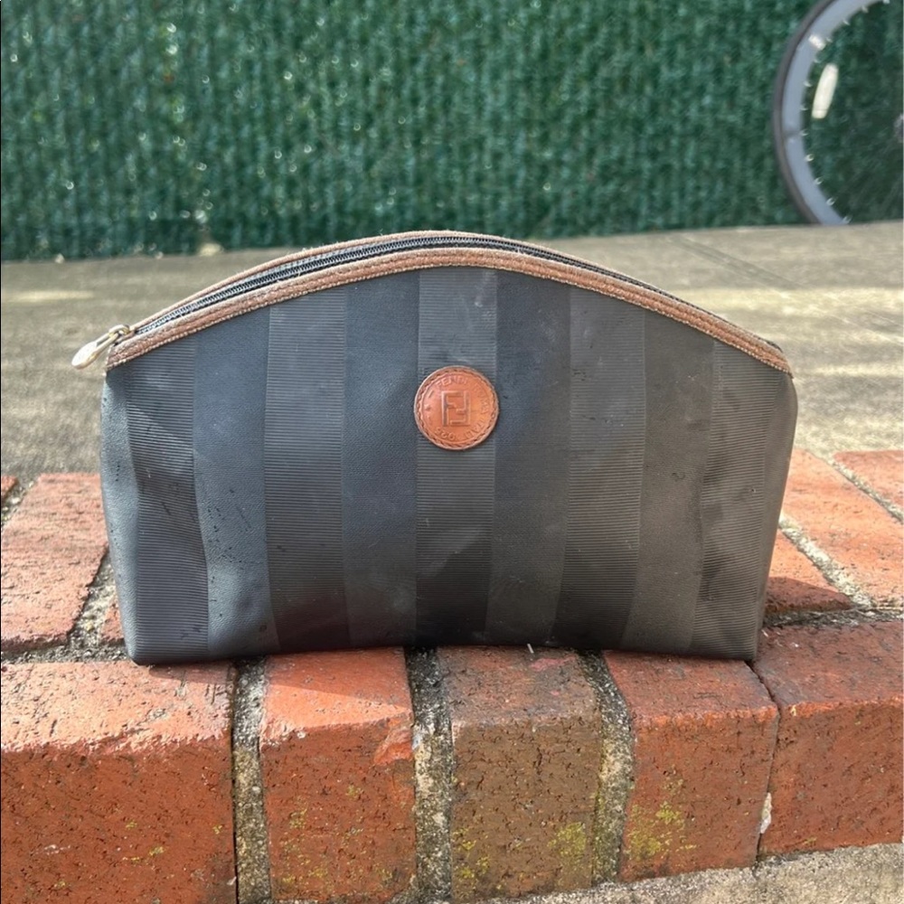Fendi make up bag ****vintage****